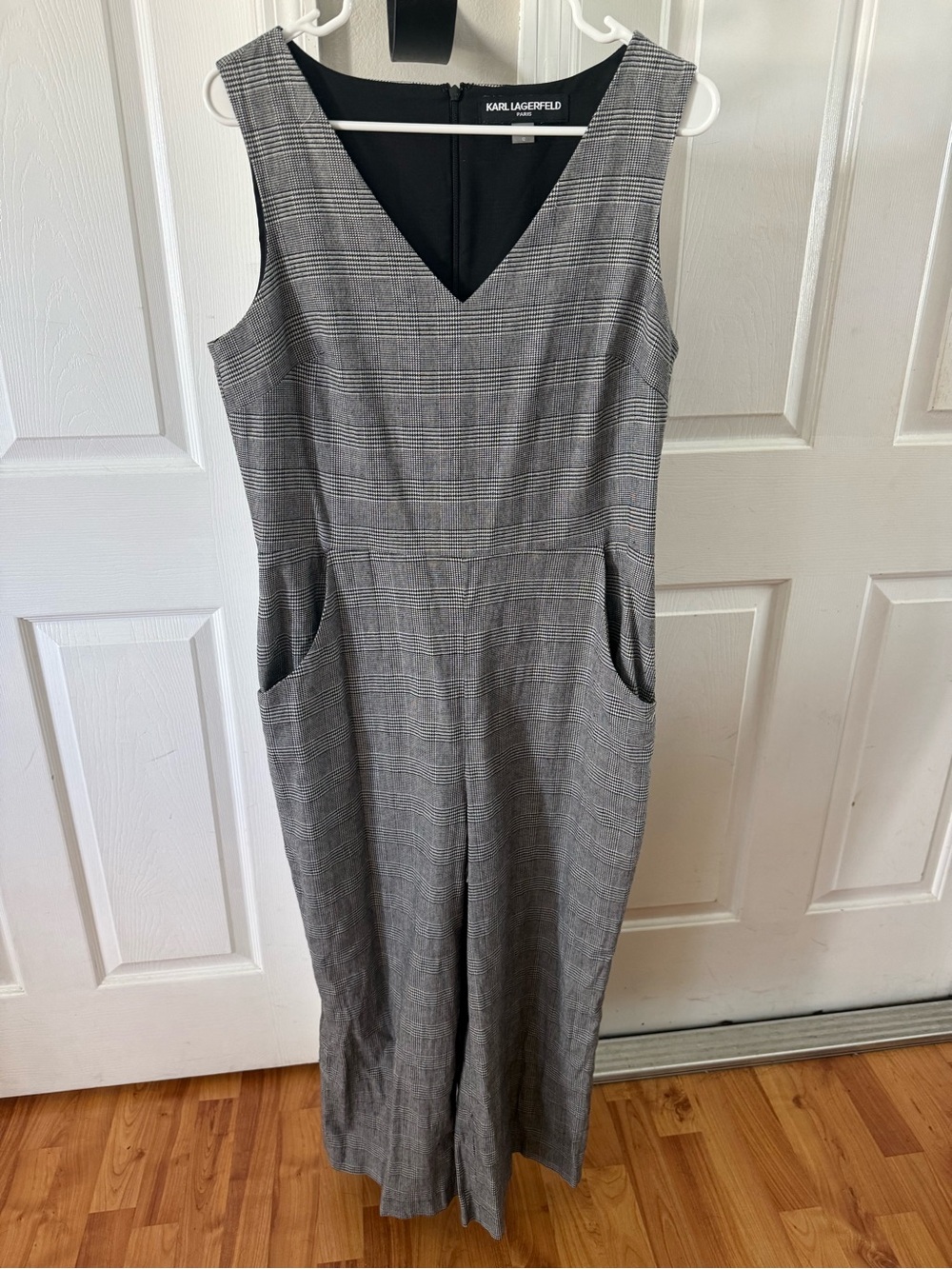 Karl Lagerfeld Black & Gray Plaid V-Neck Jumpsuit